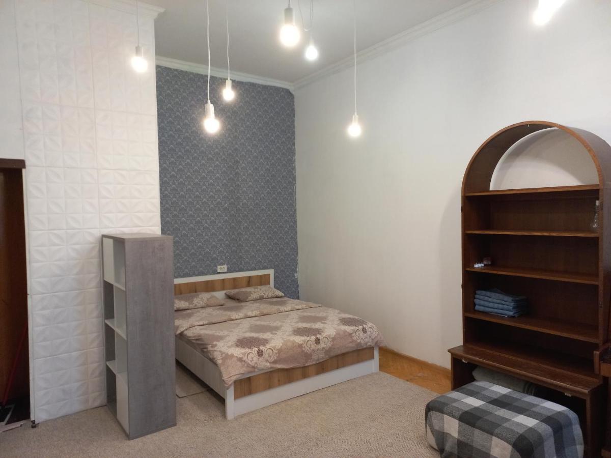 1К Квартира Антоновича. Олімпійська Kyiv Exterior photo
